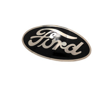 Load image into Gallery viewer, Grille Shell Ornament Emblem, Bull Nose (Black); 1932 Car